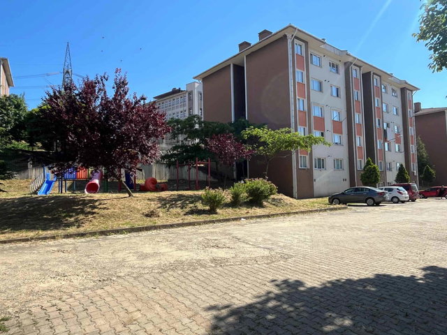 RE/MAX MEYDAN'DAN YILDIZLI TOKİ'DE GÜNEYCEPHE İÇİ TAM YAPILI 1+1
