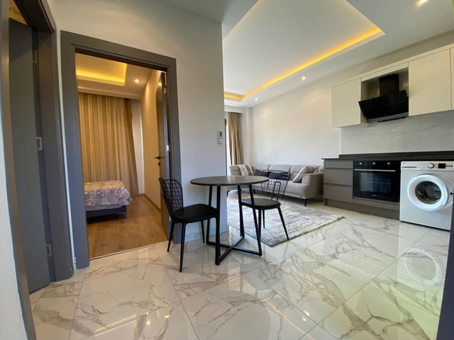 OTEL KONSEPTLİ SUNLİGHT YENI EŞYALI 1+1 DAİRE
