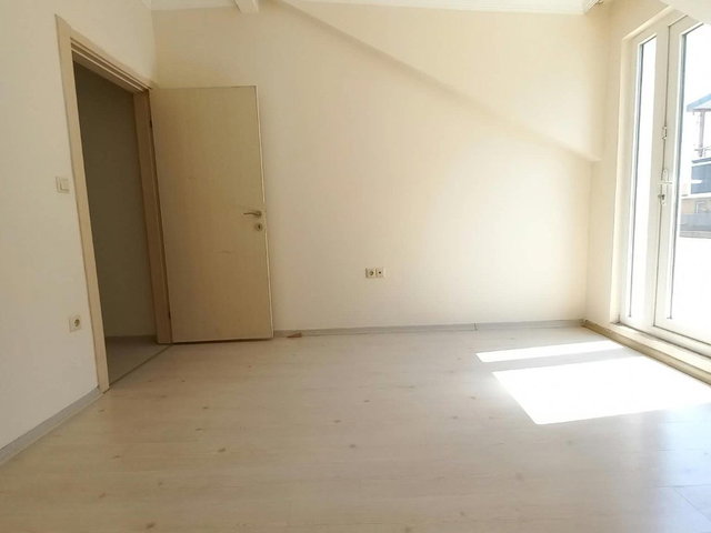 REMAX DREAM'DEN KARTEPE ERTUĞRULGAZİ'DE 2+1 SATILIK DAİRE