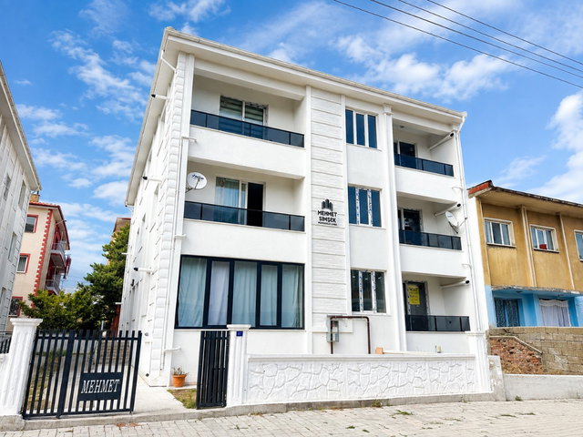 REMAX DEM'DEN CUMHURİYET MAH. KİRALIK 1+1 EŞYALI DAİRE