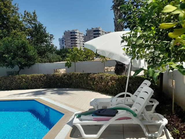 KONYAALTI UNCALI’DA 3+1 SATILIK HAVUZLU, KAPALI OTOPARKLI ARA KAT DAİRE