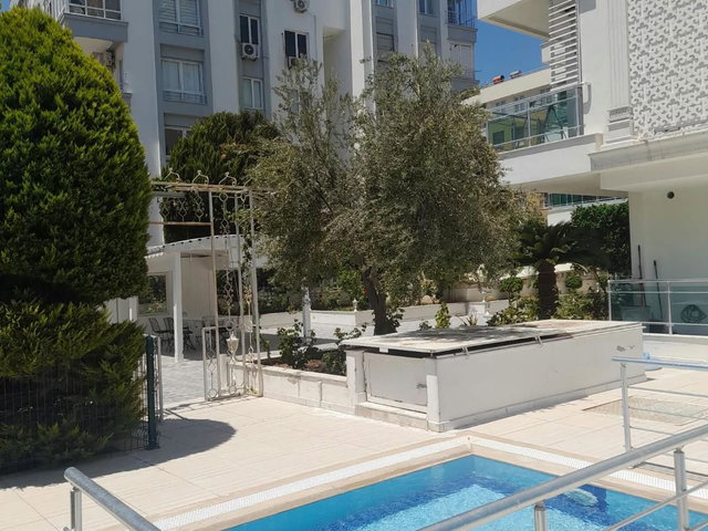 KONYAALTI UNCALI’DA 3+1 SATILIK HAVUZLU, KAPALI OTOPARKLI ARA KAT DAİRE