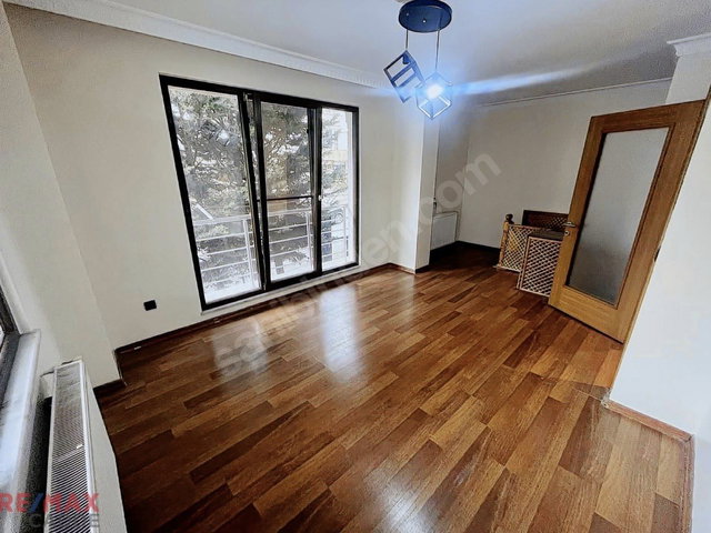 ÜMRANİYE ÇAMLIKTA 110 M2 NET 3+2 TERS DUBLEKS