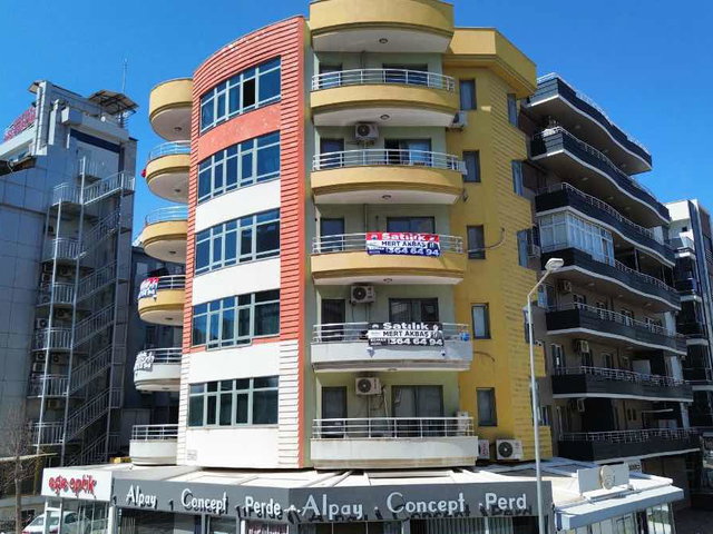 KARŞIYAKA YALI MAH.GÖZ HASTANESİ YANI SATILIK 3+1