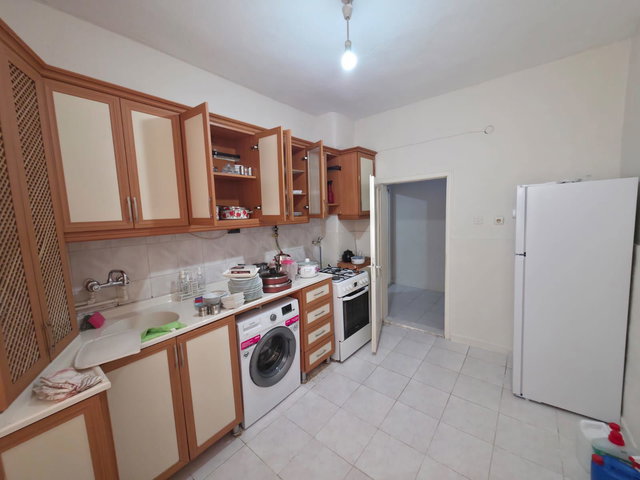 REMAX İLKE ÖĞRETMEN EVLER'DE 3+1 KİRALIK EŞYALI BODRUM DAİRE