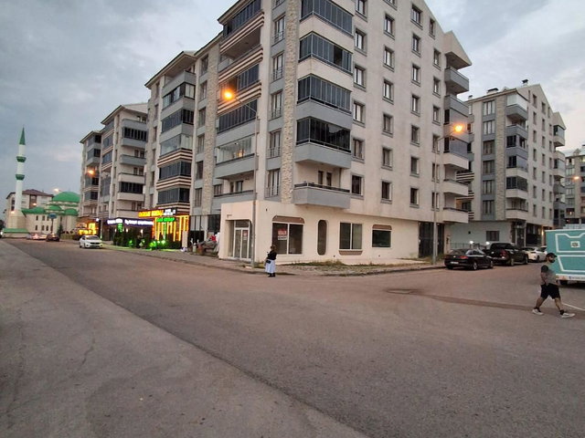 REMAX İLKE'DEN ŞEHİR HASTANESİ KARŞISINDA 4+1 KİRALIK DAİRE
