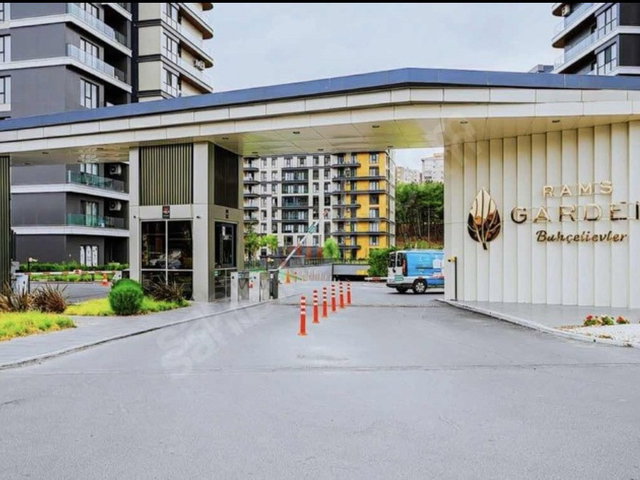 BAHÇELİEVLER RAMS GARDEN 2+1 EŞYALI EBEVEYN BANYO KAPALI MUTFAK