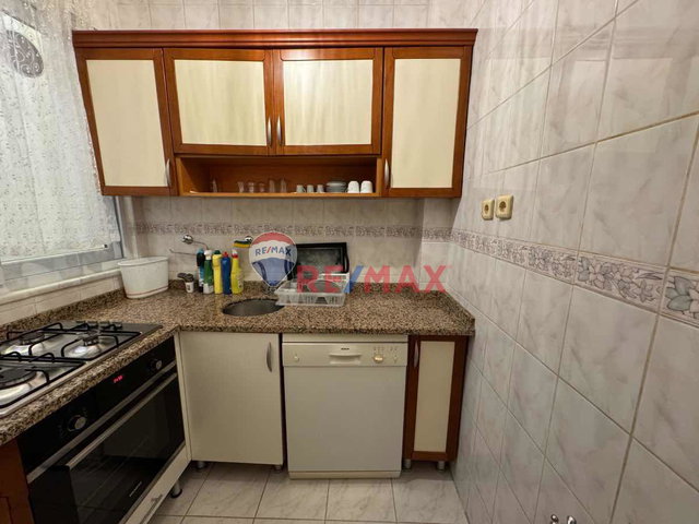 FATİH'DE MERKEZİ KONUMDA EŞYALI KİRALIK 2+1 DAİRE