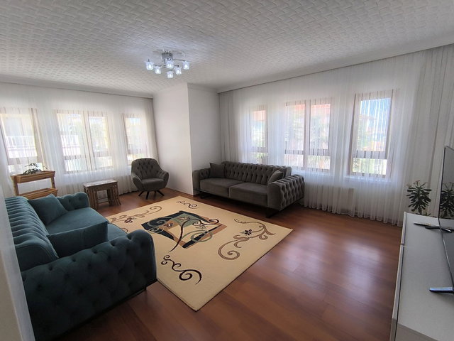UFUKTEPE'DE  GENİŞ  3+1 BAKIMLI SATILIK DAİRE