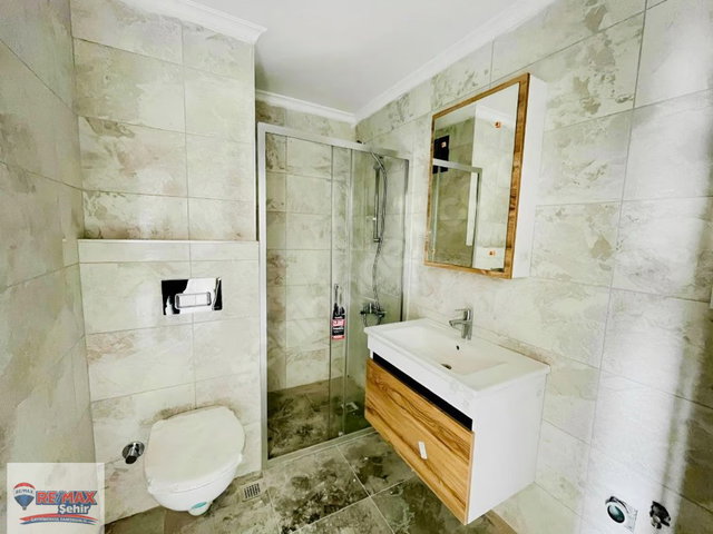 REMAX ŞEHİR AKYOL PREMIUM LOUNGE SATILIK KİRACILI 1+1 DAİRE