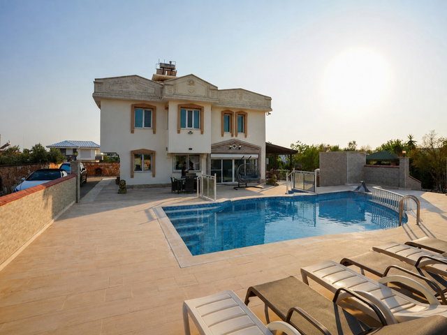 DIDIM YEŞILTEPE'DE 1400 M² ARSA ÜZERINDE 4+1 SATILIK VILLA