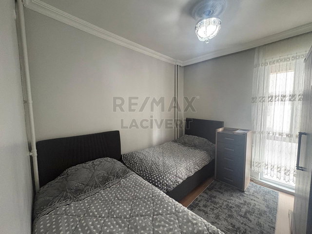 RE/MAX LACİVERT'TEN YENİŞEHİR'DE SATILIK 3+1 FIRSAT BODRUM KAT