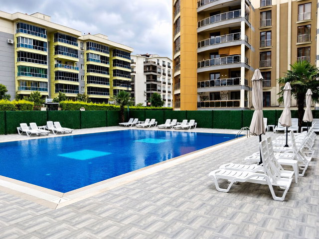 REMAX BEYAZ AKIN TREND SİTESİ 3+1 KİRALIK DAİRE