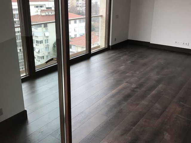 CADDEBOSTAN SAHİLDE YENİ, SIFIR KİRALIK 3+1 SÜPER LÜKS DAİRE.