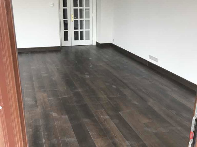 CADDEBOSTAN SAHİLDE YENİ, SIFIR KİRALIK 3+1 SÜPER LÜKS DAİRE.