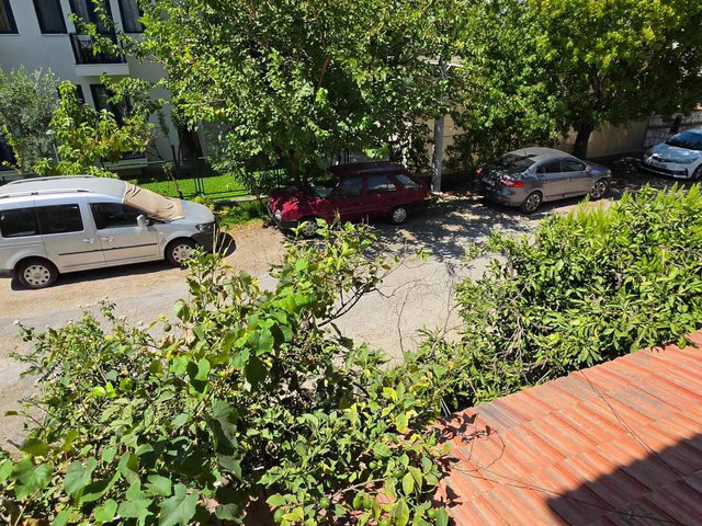REMAX BURAK PERKİM’ DEN FETHİYE ÇALIŞ’TA PLAJA YÜRÜME MESAFESİNDE CADDE CEPHELİ 4+1 VİLLA