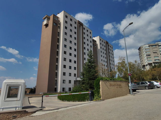 ÜMİTKÖY ERAS EVLERİ  ESKİŞEHİR YOLU MANZARALI 4+1 KİRALIK DAİRE
