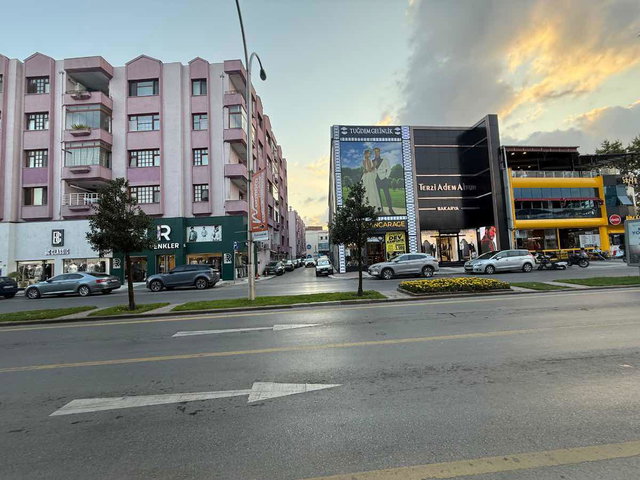 RE/MAX MOTTO ARDA DOĞAN'DAN ÇARK CADDESİ GİRİŞİNDE 5+2 DUBLEKS