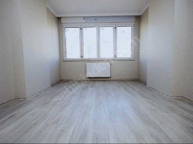 CADDEBOSTAN'DA GENIŞ 3+1 DAIRE, BAĞDAT CADDESI YAKINI