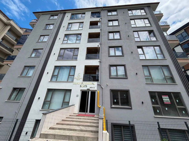 REMAX GAYRİMENKUL ÜLKÜ UZUN'DAN ERİKLİMAN MAH. 1+1 KİRALIK DAİRE