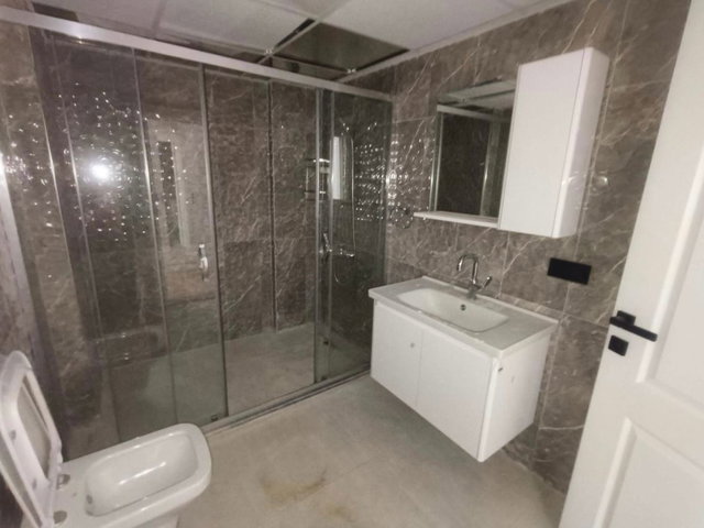 REMAX GAYRİMENKUL ÜLKÜ UZUN'DAN ERİKLİMAN MAH. 1+1 KİRALIK DAİRE