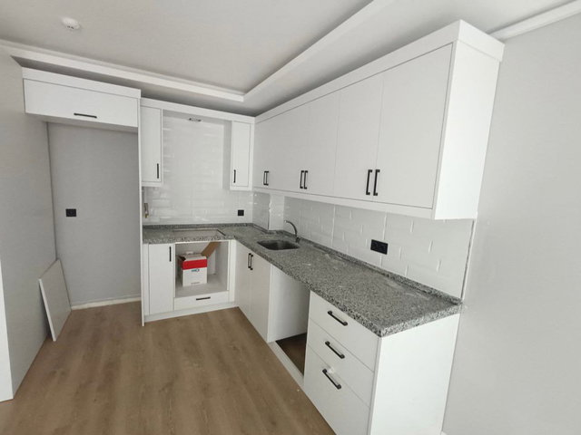 REMAX GAYRİMENKUL ÜLKÜ UZUN'DAN ERİKLİMAN MAH. 1+1 KİRALIK DAİRE