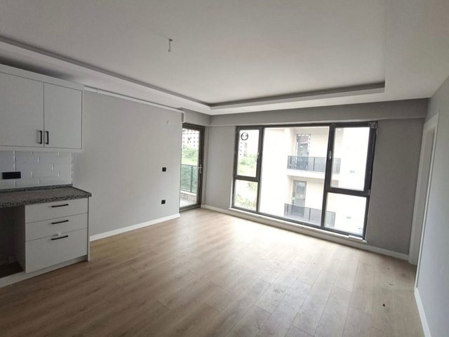 REMAX GAYRİMENKUL ÜLKÜ UZUN'DAN ERİKLİMAN MAH. 1+1 KİRALIK DAİRE