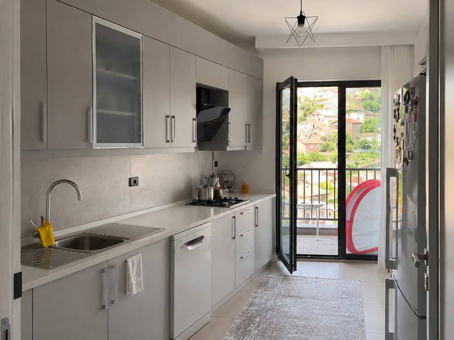2 KÖPRÜ & ÇAMLICA CAMİİ İLE EŞSİZ MANZARALI 3+1 SATILIK DAİRE