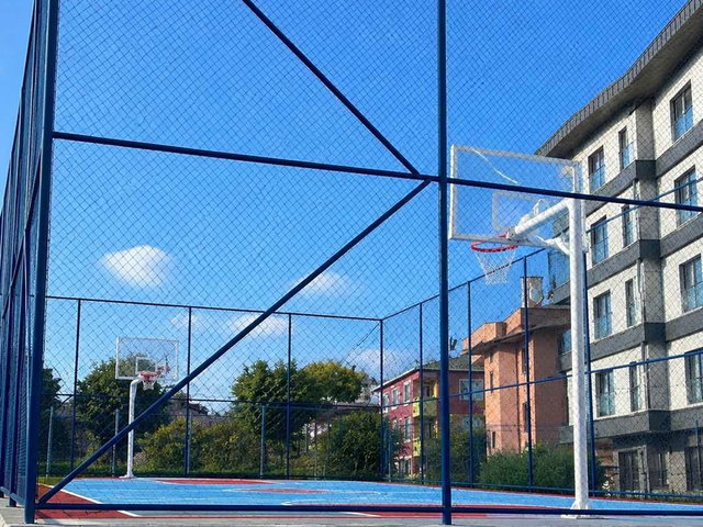 ÇENGELKÖY'DE MODERN MİMARİLİ, BALKONLU VE OTOPARKLI SIFIR 2+1