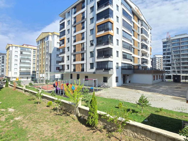 REMAX İLKE'DEN YILDIZKENT'TE SİTE İÇERSİ'NDE 2+1 SATILIK DAİRE