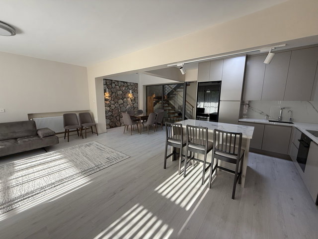 GIRNE BELLAPAIS'TE SATILIK 3+1 İKIZ VILLA - ÖZEL BAHÇELI, ÖZEL TERASLI, ORTAK HAVUZLU SITE