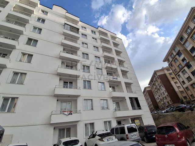 RE/MAX LACİVERT'TEN YILDIZKENT'TE KİRALIK 1+1 DAİRE