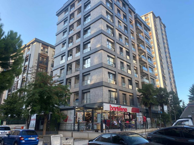 ATAŞEHİR İÇERENKÖY CITY'S AVM VE METRO YAKINI EŞYALI 3+1 KİRALIK BALKONLU DAİRE