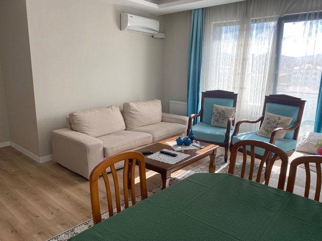 ATAŞEHİR İÇERENKÖY CITY'S AVM VE METRO YAKINI EŞYALI 3+1 KİRALIK BALKONLU DAİRE