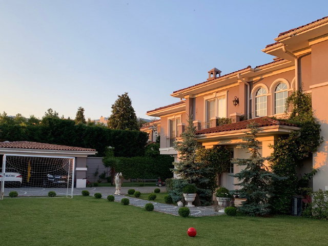 ALKENT 2000 ÇAMLICA'DA İYI KONUMLU SOPHISTICA TIPI VILLA SATILIK