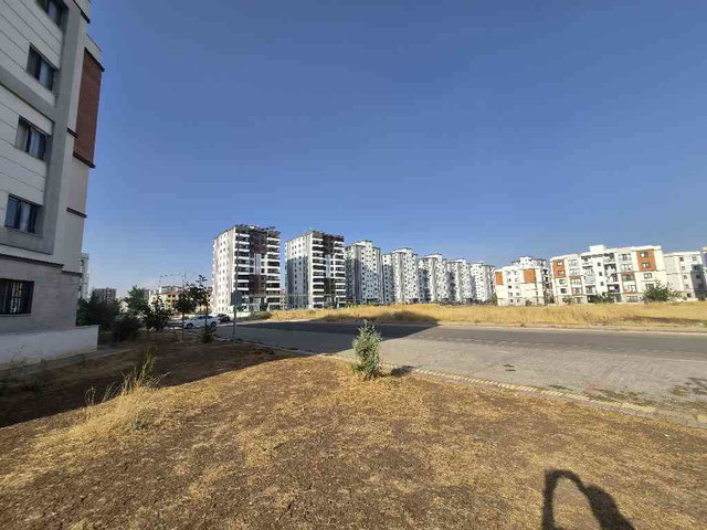 KAYAPINAR’DA 2021 YAPIMI 3+1 | 110 M² NET | 3 CEPHELİ, BALKONLU, BOŞ KİRALIK DAİRE