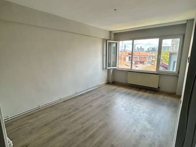 KADIKÖYÜN KALBİNDE MASRAFSIZ 2+1 DAİRE FIRSATI