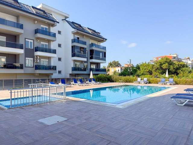 OBA'DA SITE İÇINDE HAVUZLU VE YERDEN ISITMALI 50 M² SATILIK 1+1 DAIRE