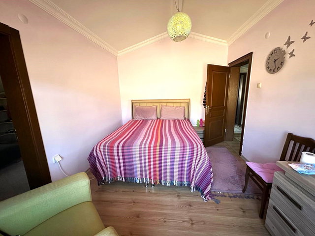 GÜNEYKENT SİTESİNDE FULL YAPILI SATILIK 8+3 VİLLA