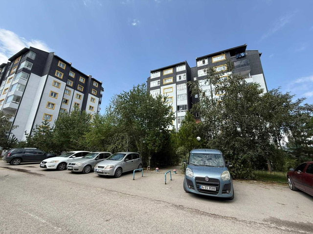 REMAX İLKE'DEN AYYILDIZ TOKİLER'DE 3+1 KİRALIK DAİRE