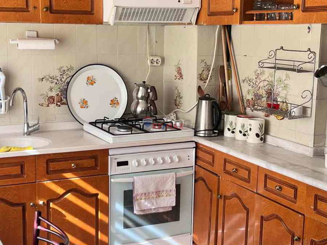 FATİH METRO VE HASTANE YANINDA 3+1 EŞYALI KİRALIK DAİRE