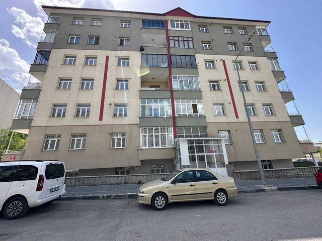 REMAX İLKE'DEN YENİŞEHİR'DE 3+1 KİRALIK BODRUM DAİRE