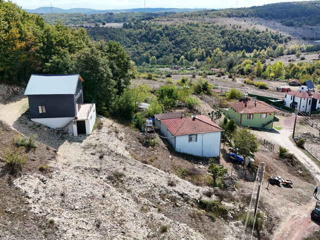 REMAX EXCELLENCE/ ÇAKMAKLAR KÖYÜNDE ÖZEL DİZAYN EDİLMİŞ AHŞAP EV