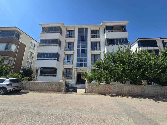 REMAX DOĞU'DAN ATAŞEHİR MAH. FIRSAT SATILIK 3+1 DAİRE