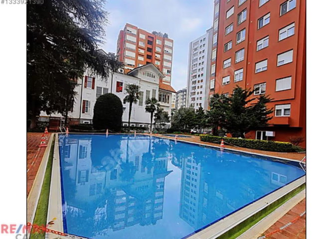 NURAL KÖŞKÜ KONUTLARINDA HAVUZLU SİTEDE 4+1 170 M2 NET