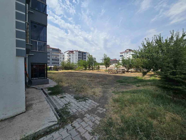 REMAX DOĞU'DAN YAZIKONAKTA SATILIK 3+1 LÜKS DAİRE