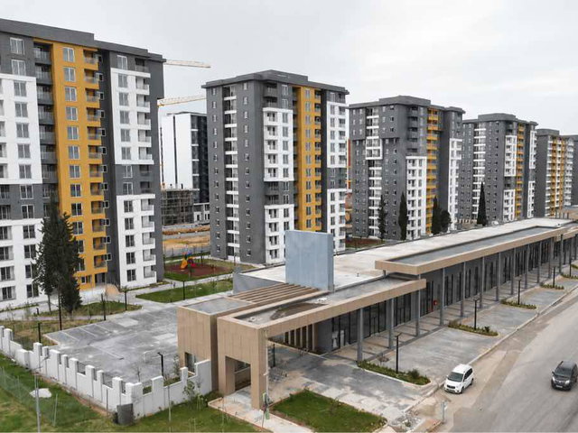 GÜNEŞEVLER SİTESİ'NDE ARA KATTA 2+1 SIFIR SATILIK DAİRE