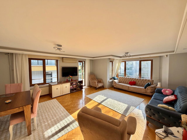 ÇANKAYA BÜYÜKESAT MAH’DE GENİŞ  3+1 SATILIK DAİRE