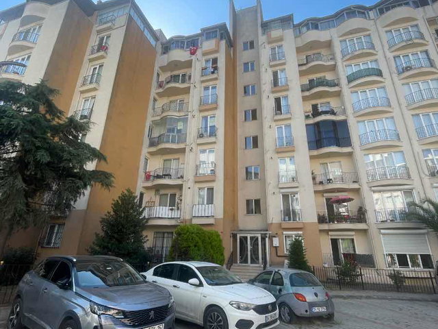 BAHÇEŞEHİR BOĞAZKÖY SERA EVLERİNDE İÇİ TEMİZ KİRALIK 3+1 DAİRE