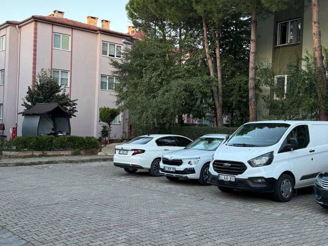 İZMİT BAYINDIRLIK KALICI KONUTLARI 6.ADA KİRALIK 3+1 DAİRE